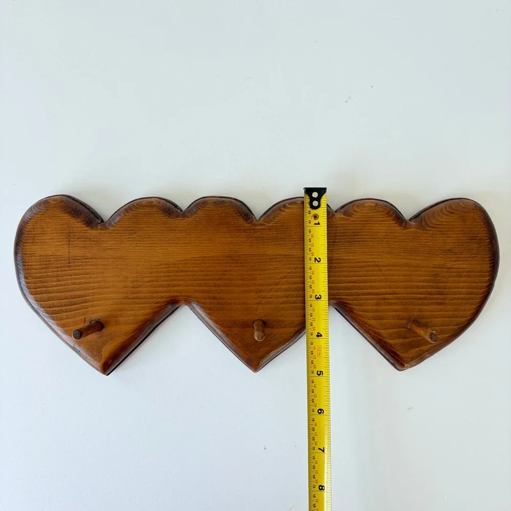 Vintage Wooden Triple Heart Wall Rack 3 Peg Hook Brown Rustic Nursery Entryway